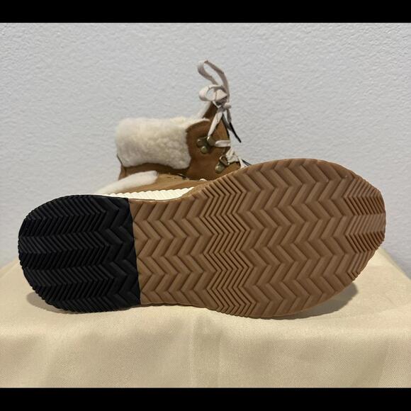 New Sorel Out N About III Conquest Waterproof Suede Boots Women's Size 10 - Picture 5 of 6